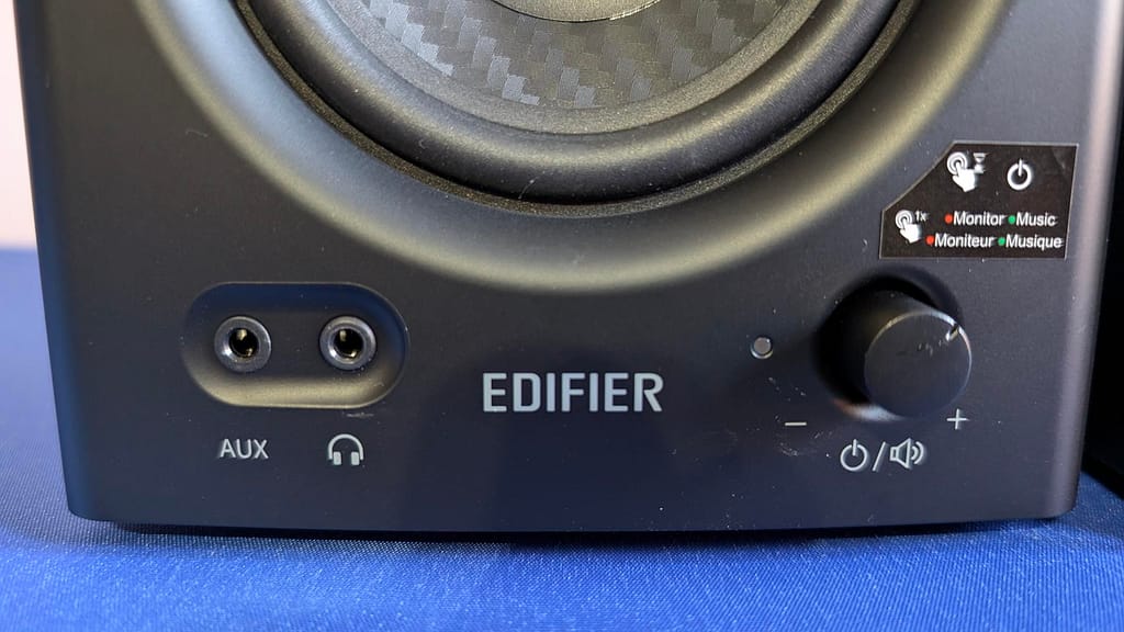 edifier mr4 speakers controls