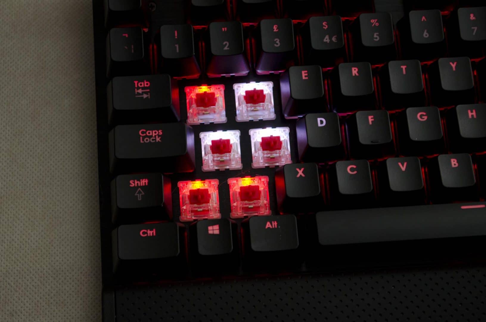 Corsair K70 RGB Mechanical Keyboard_4