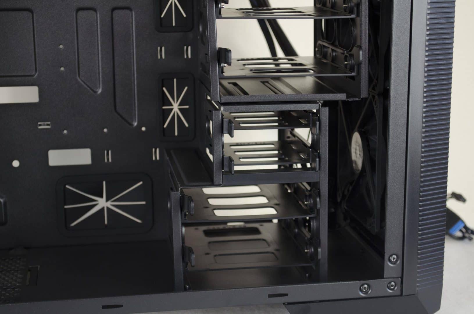 Aerocool Aero 1000 PC case_2