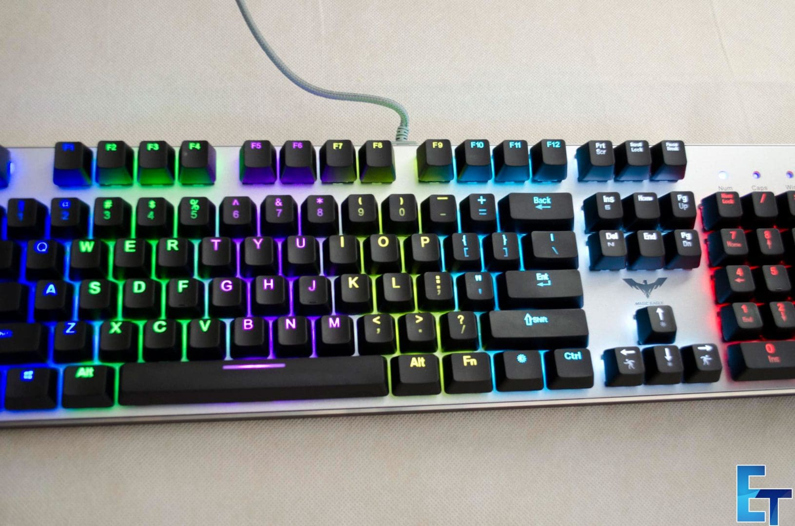 HAVIT-HV-KB366L-RGB-Backlit-Wired-Mechanical-Keyboard-review_1