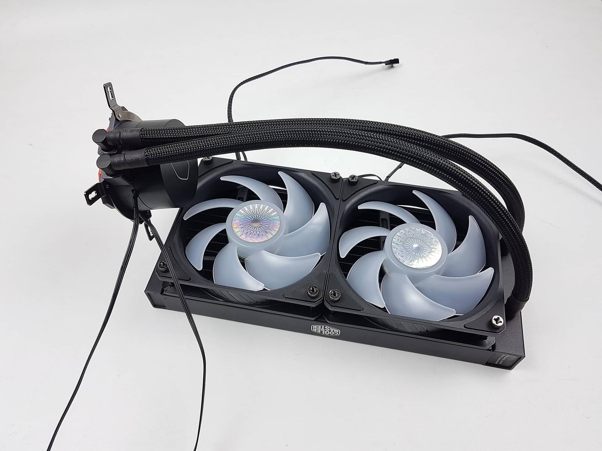 Cooler Master ML240L V2 ARGB Cooler Review